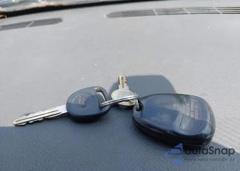 2004 Chevrolet Silverado 1500 Z71 from USA, damaged, VIN 1GCEK19T34E204142